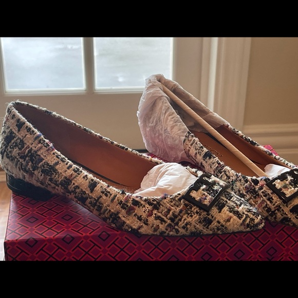 Gorgeous NWT Tory Burch Tweed Flats - Picture 2 of 7